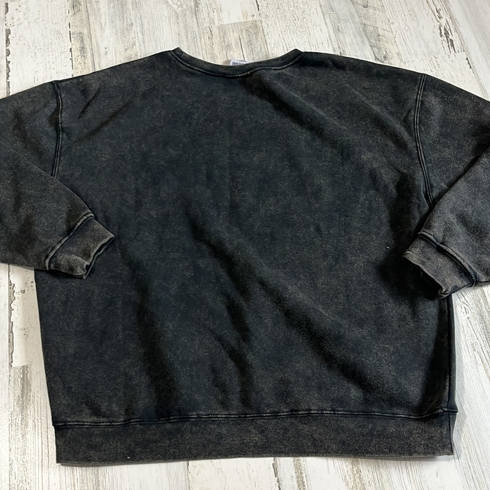 Disney The Nightmare Before Christmas Sweatshirt Size Small - Picture 3 of 9